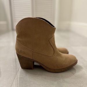 Rocket dog suede western ankle boots